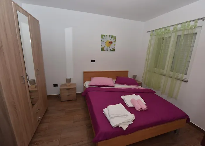 Bamba Lejlighed Grebaštica